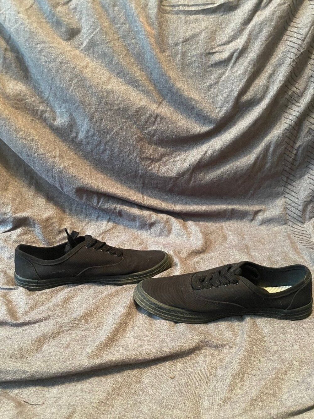 Mossimo Black anvas Lace-Up Sneakers